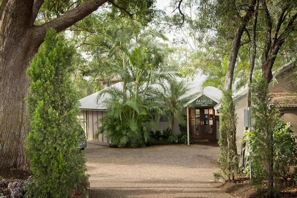 Arabella Guesthouse Alexandra Headland Exterior foto
